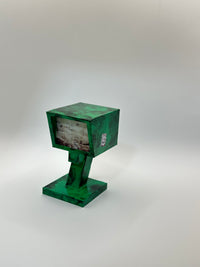 Fake News Stand