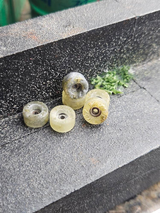 PIP SQUEAK'S WEED WHEELS - SILVER HAZE (F1)